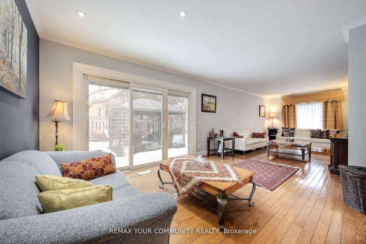 Photo 11 at 2 Kirkland Court, Westbrook, Richmond Hill