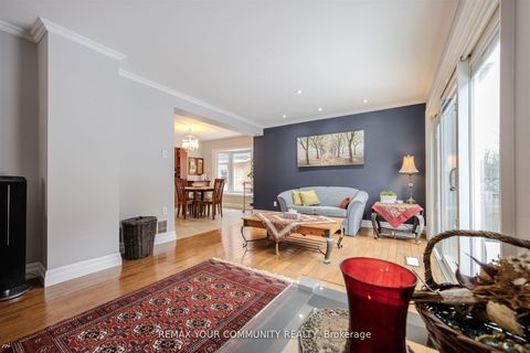 Photo 10 at 2 Kirkland Court, Westbrook, Richmond Hill