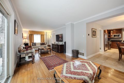 Photo 13 at 2 Kirkland Court, Westbrook, Richmond Hill