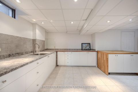 Photo 36 at 2 Kirkland Court, Westbrook, Richmond Hill