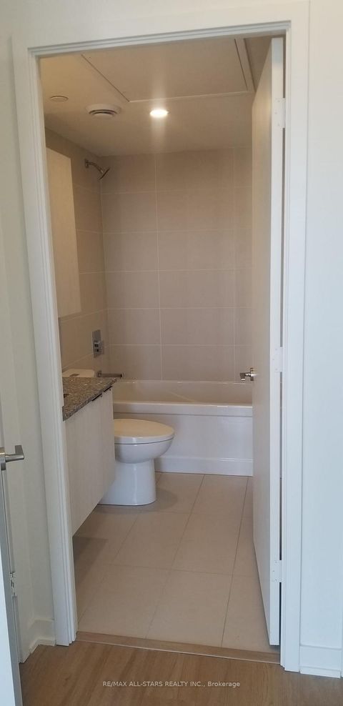 Photo 7 at 605 - 10 Deerlick Court, Donalda, Toronto