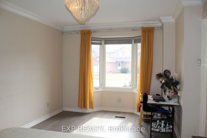 Photo 20 at 48 Howell Street, Brampton South, Brampton