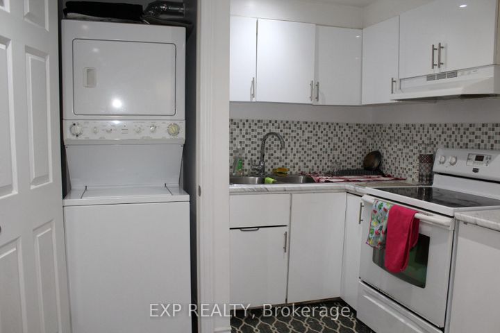 Photo 24 at 48 Howell Street, Brampton South, Brampton