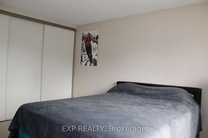 Photo 37 at 48 Howell Street, Brampton South, Brampton