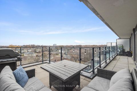 Photo 17 at 701 - 741 Sheppard Avenue W, Clanton Park, Toronto