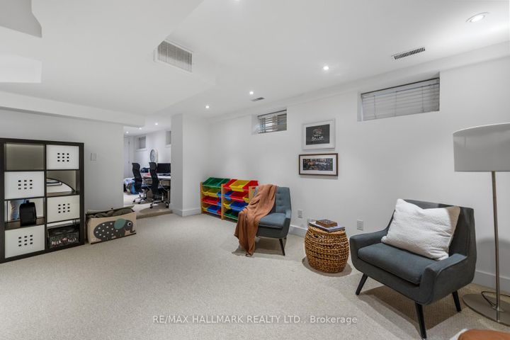 Photo 40 at 148 Cranbrooke Avenue, Lawrence Park North, Toronto