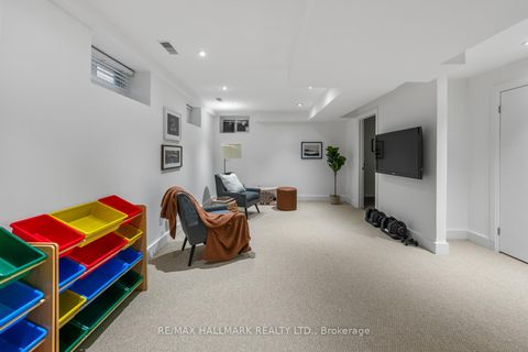 Photo 37 at 148 Cranbrooke Avenue, Lawrence Park North, Toronto