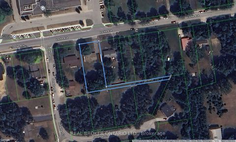 Photo 42 at 17 Locke Avenue, Stayner, Clearview