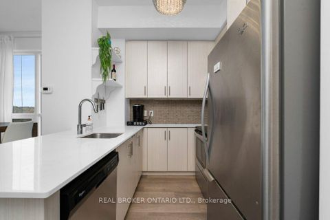 Photo 13 at #503 - 111 Worsley Street, City Centre, Barrie