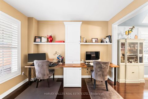 Photo 6 at 86 Rockland Crescent, Brooklin, Whitby