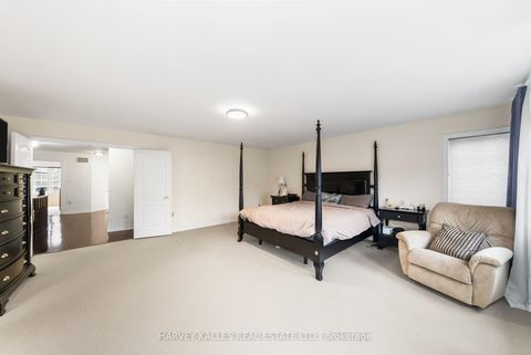 Photo 22 at 86 Rockland Crescent, Brooklin, Whitby