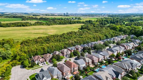 Photo 49 at 86 Rockland Crescent, Brooklin, Whitby