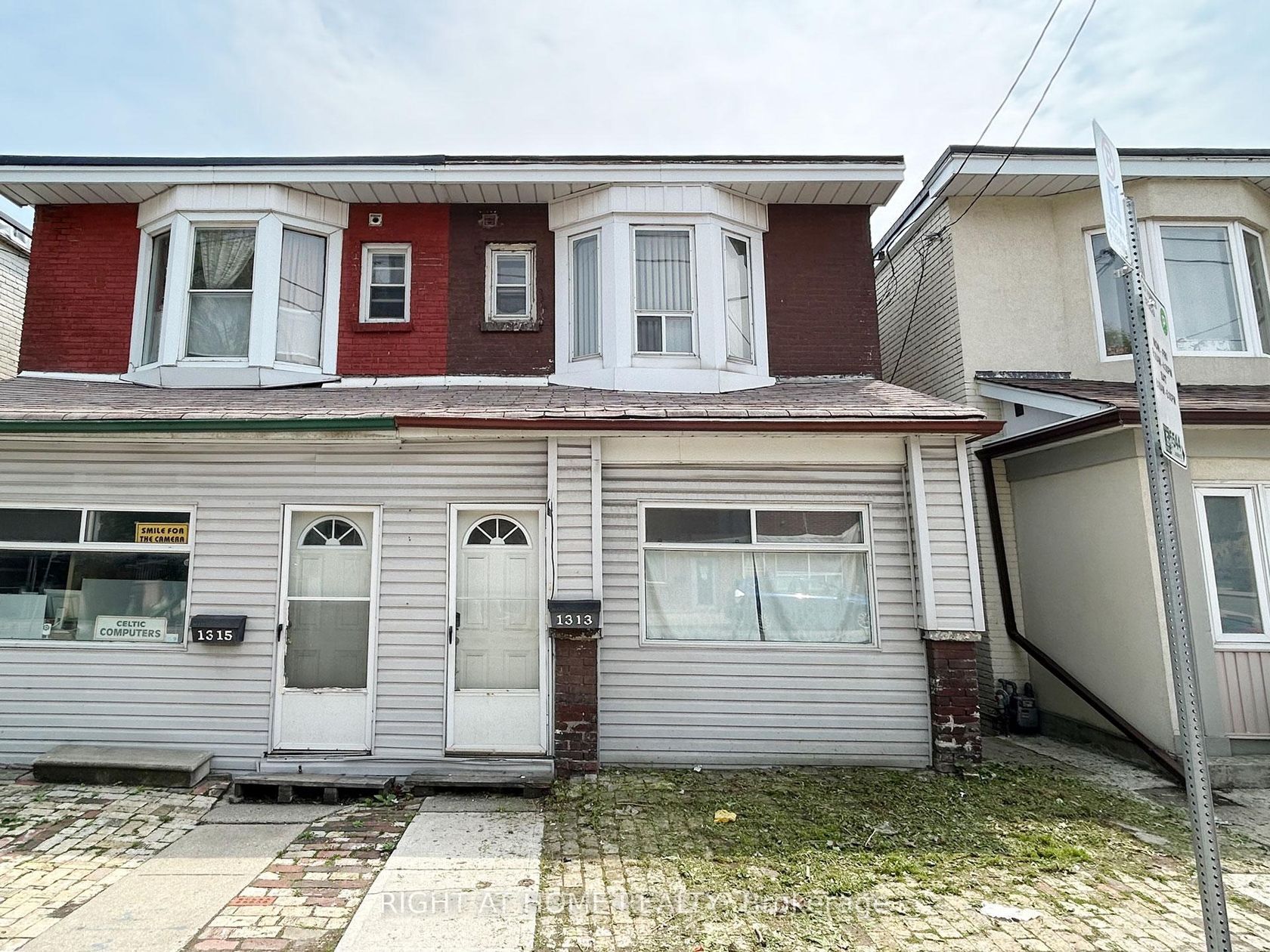 1313 Gerrard Street, Coxwell, Toronto by Loree Meneguzzi Real Estate 1313 Gerrard Street, Coxwell, Toronto