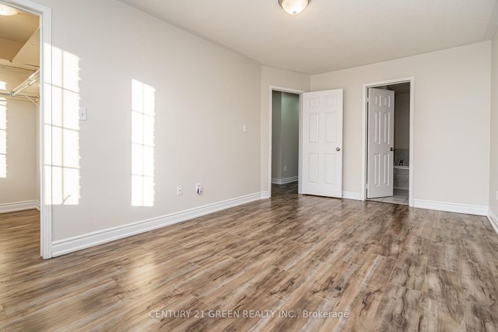 Photo 22 at 449 Aspendale Crescent, Meadowvale Village, Mississauga