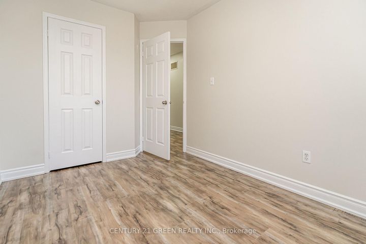 Photo 28 at 449 Aspendale Crescent, Meadowvale Village, Mississauga