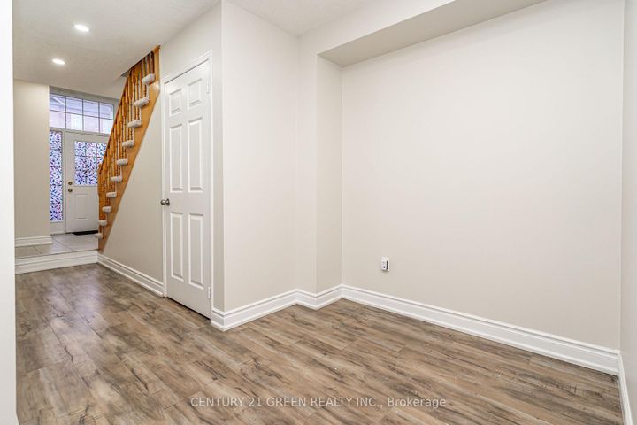 Photo 29 at 449 Aspendale Crescent, Meadowvale Village, Mississauga