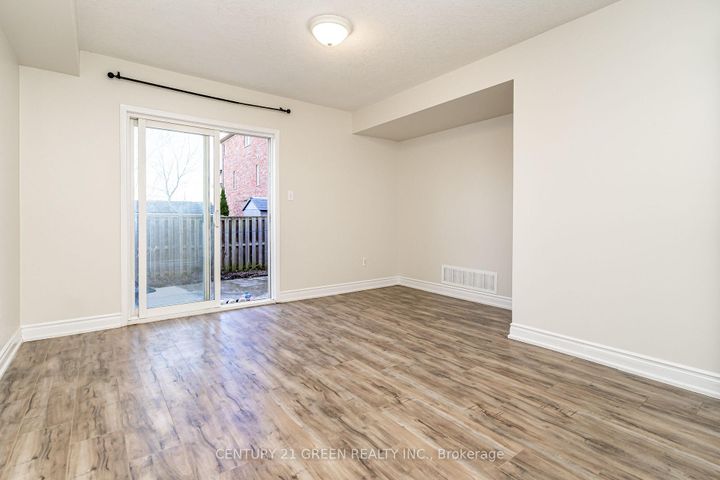 Photo 30 at 449 Aspendale Crescent, Meadowvale Village, Mississauga