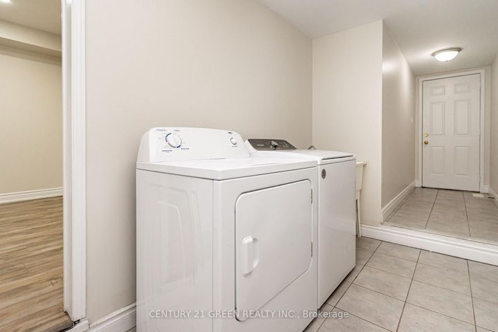 Photo 31 at 449 Aspendale Crescent, Meadowvale Village, Mississauga