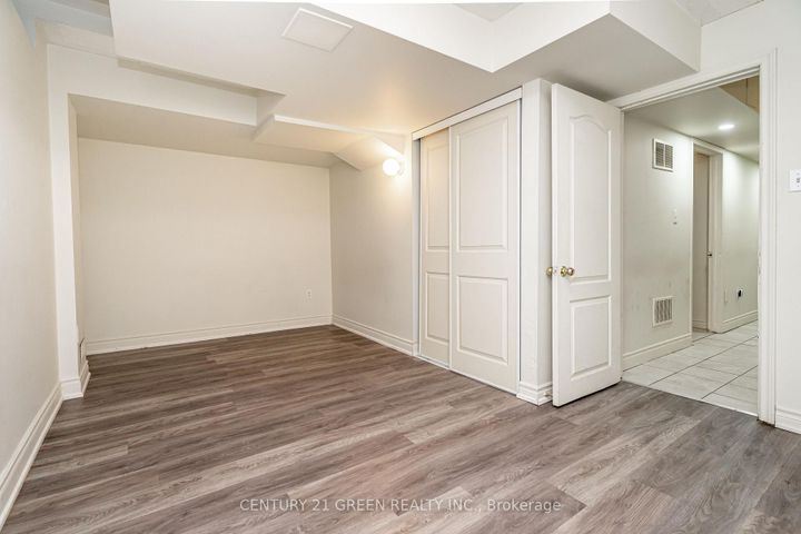 Photo 36 at 449 Aspendale Crescent, Meadowvale Village, Mississauga