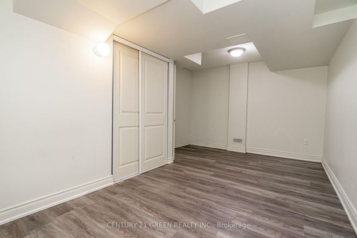 Photo 37 at 449 Aspendale Crescent, Meadowvale Village, Mississauga