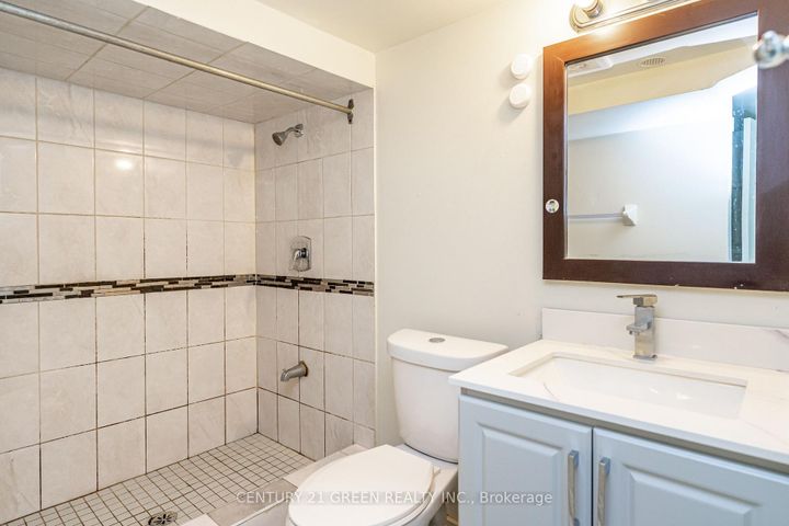Photo 38 at 449 Aspendale Crescent, Meadowvale Village, Mississauga