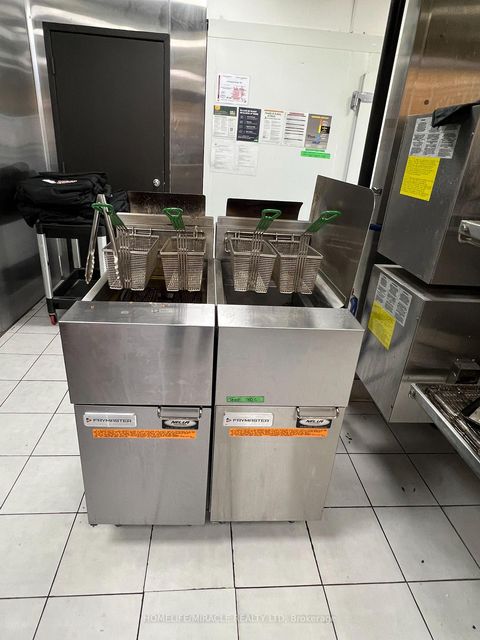 Photo 9 at 91 Rylander Boulevard, Rouge E11, Toronto