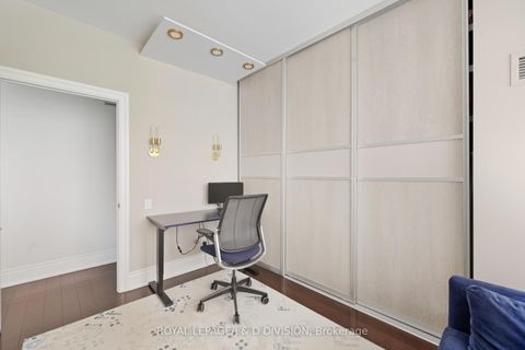 Photo 23 at 401 - 55 Delisle Avenue, St. Clair, Toronto