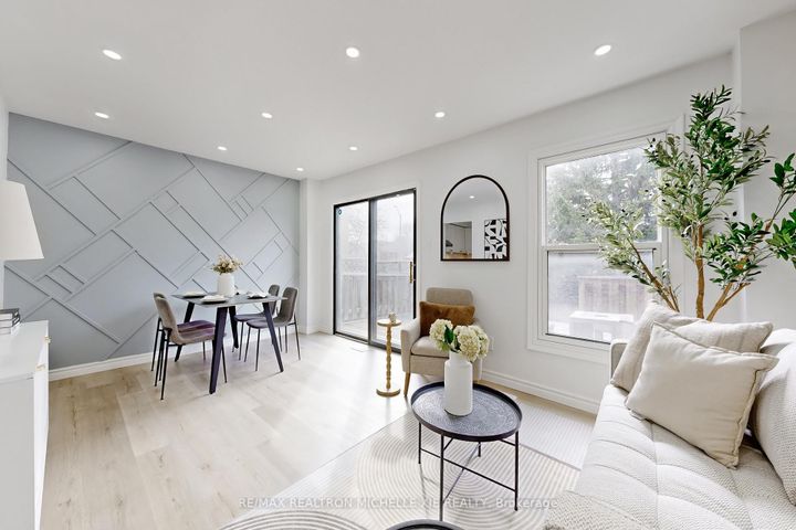 Photo 3 at 79 Galbraith Crescent, Milliken Mills East, Markham