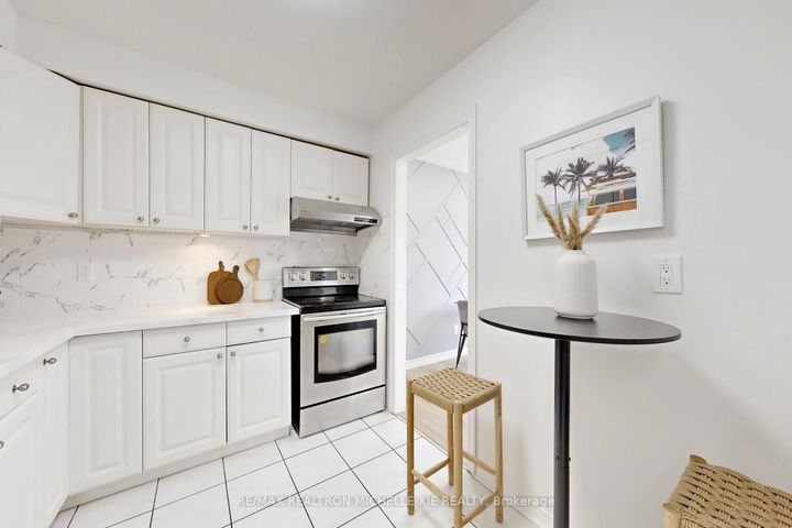 Photo 8 at 79 Galbraith Crescent, Milliken Mills East, Markham