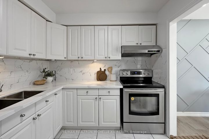 Photo 10 at 79 Galbraith Crescent, Milliken Mills East, Markham