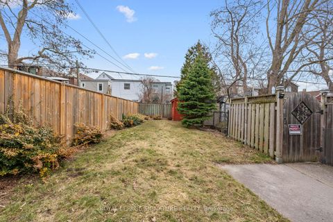 Photo 25 at 15 Marlow Avenue, East York, Toronto
