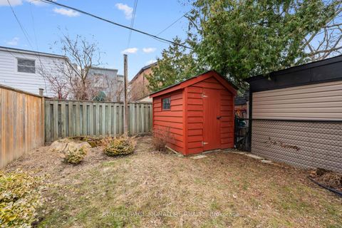 Photo 26 at 15 Marlow Avenue, East York, Toronto
