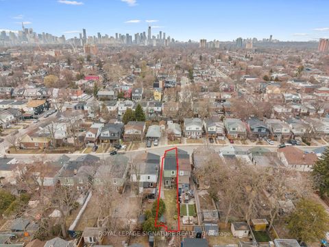 Photo 28 at 15 Marlow Avenue, East York, Toronto