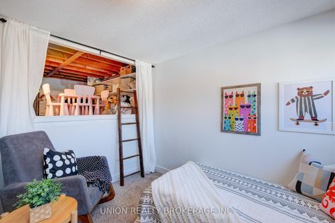 Photo 21 at 20 - 1666 Queen Street E, Woodbine Corridor, Toronto
