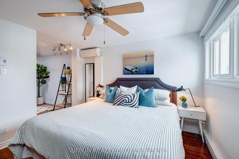 Photo 28 at 20 - 1666 Queen Street E, Woodbine Corridor, Toronto