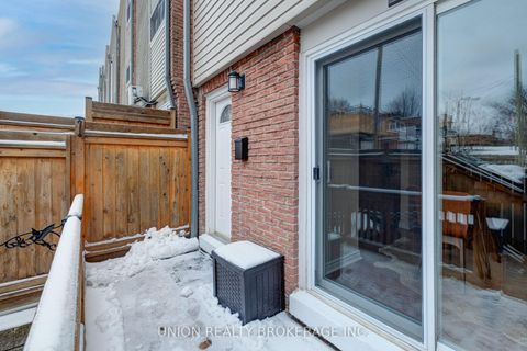 Photo 37 at 20 - 1666 Queen Street E, Woodbine Corridor, Toronto