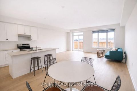 Photo 2 at 65 Greer Street, Rural Barrie Southeast, Barrie