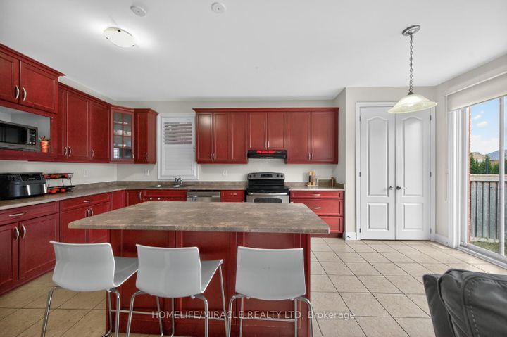 Photo 22 at 32 Agricola Road, Northwest Brampton, Brampton