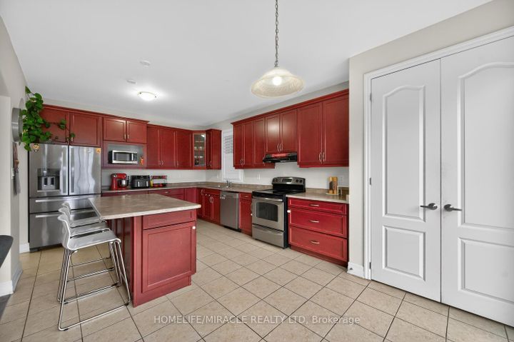 Photo 24 at 32 Agricola Road, Northwest Brampton, Brampton