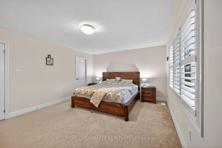 Photo 34 at 32 Agricola Road, Northwest Brampton, Brampton