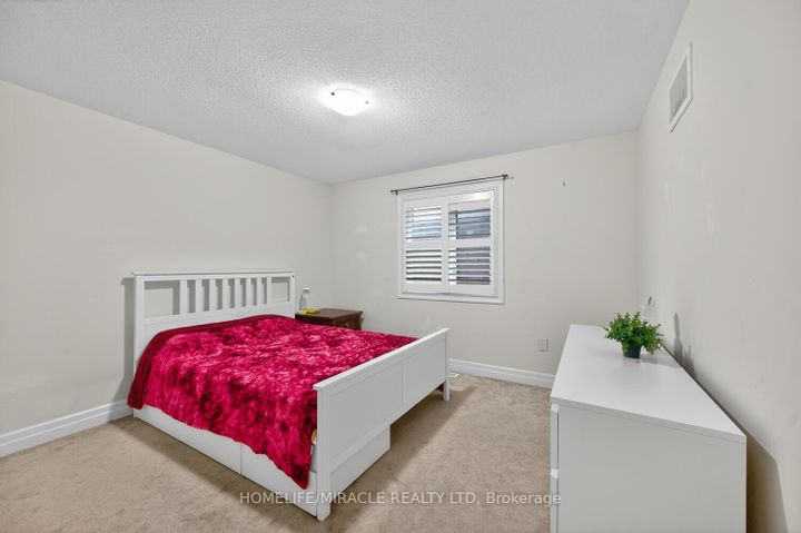 Photo 42 at 32 Agricola Road, Northwest Brampton, Brampton