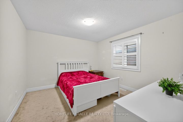Photo 43 at 32 Agricola Road, Northwest Brampton, Brampton