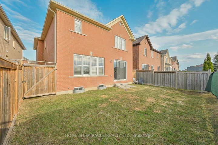 Photo 48 at 32 Agricola Road, Northwest Brampton, Brampton