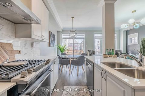 Photo 3 at 73 Sunset Terrace, Vellore Village, Vaughan