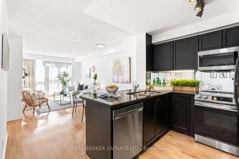 Photo 2 at 204 - 308 Palmerston Avenue, Bellwoods, Toronto