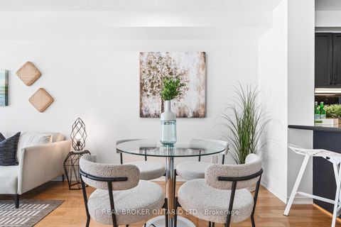 Photo 9 at 204 - 308 Palmerston Avenue, Bellwoods, Toronto