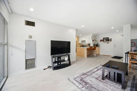 Photo 9 at 115 - 4185 Shipp Drive, City Centre, Mississauga