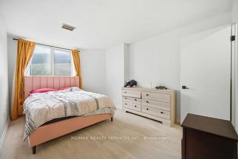 Photo 10 at 115 - 4185 Shipp Drive, City Centre, Mississauga