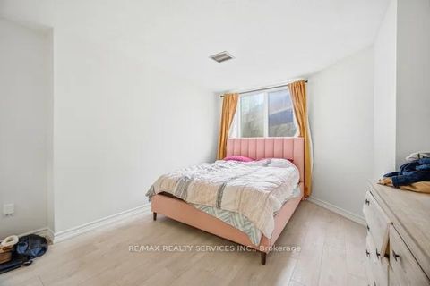 Photo 11 at 115 - 4185 Shipp Drive, City Centre, Mississauga