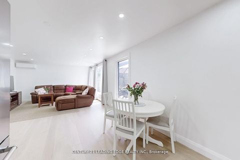 Photo 3 at 20 Bypass Court, Sullivan, Toronto